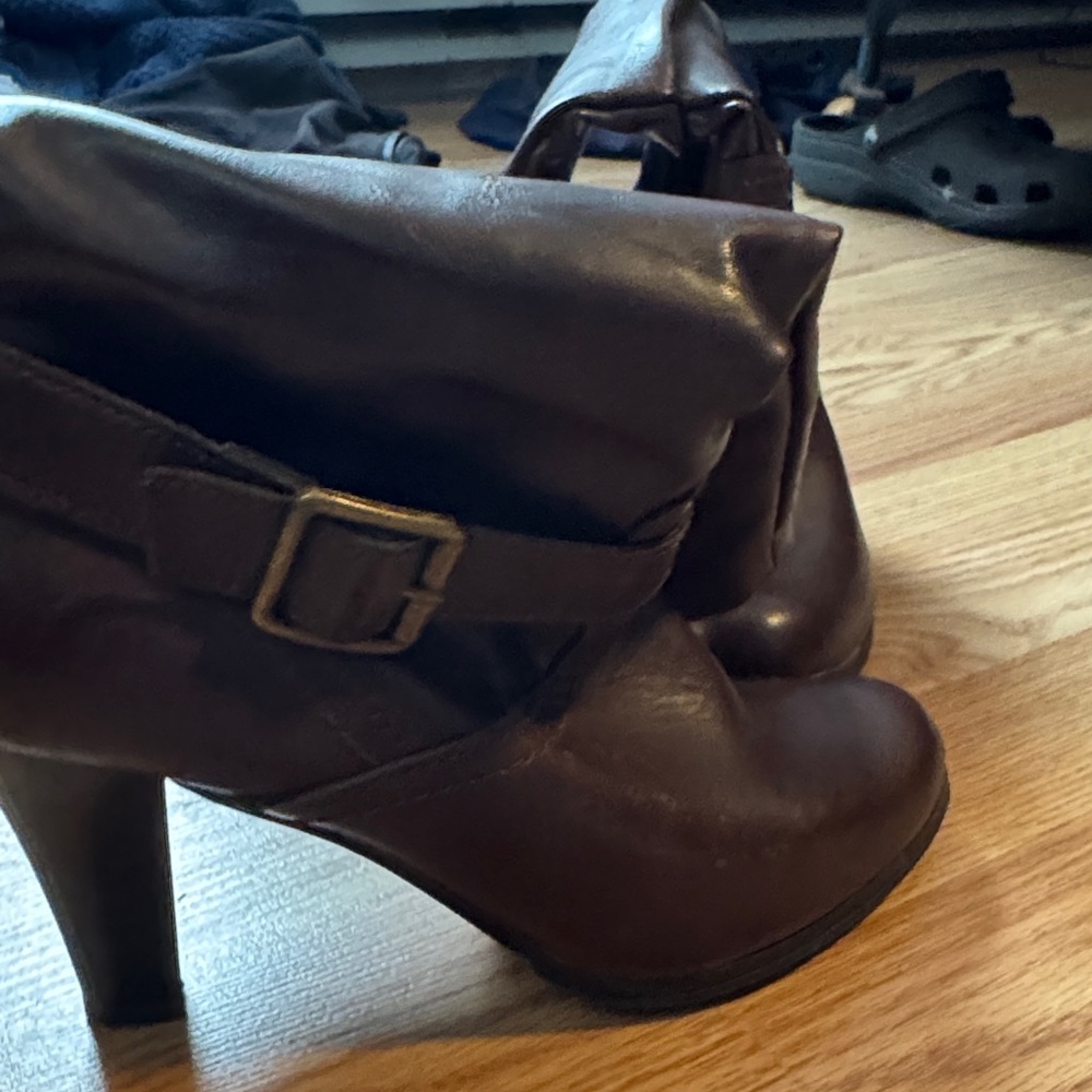 Arizona Jean Company Dark Brown Heeled Boots